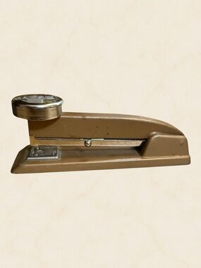 Vintage Monarch Desktop Stapler - Vail Manufacturing Co. Chicago 1950’s